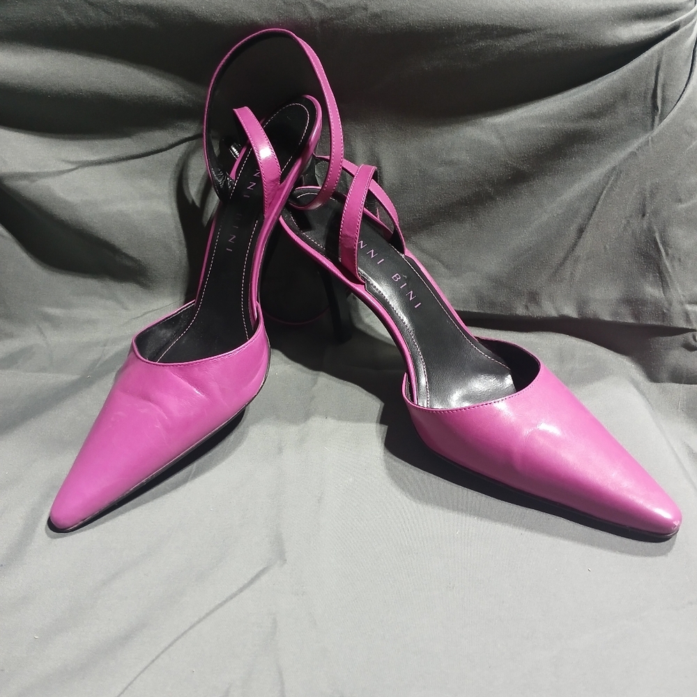 Gianni Bini Pink Heels